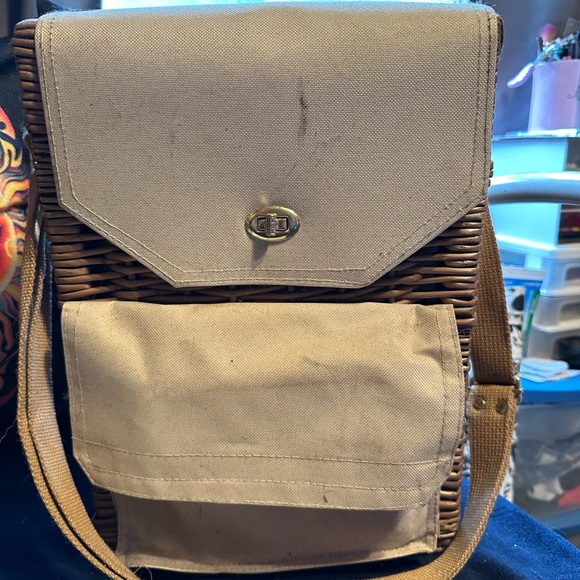 Picnic Time Two bottle Wine Basket - Picture 3 of 6